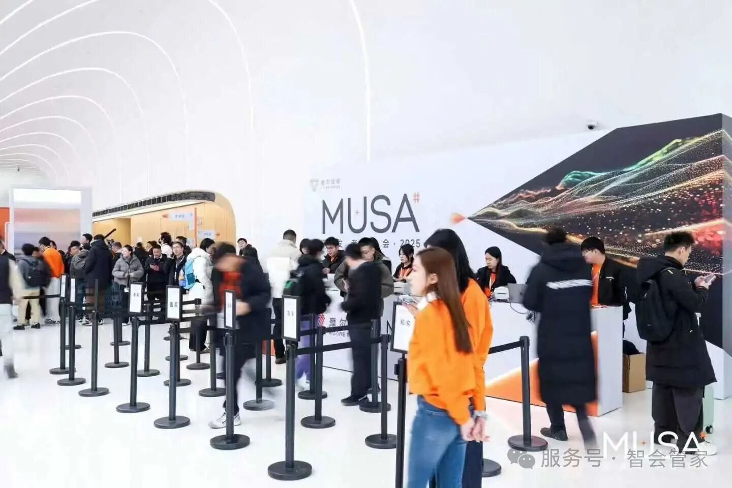 一码通全场！智能二维码签到，让大型科技盛会入场零拥堵